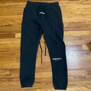‼️‼️FOG ESSENTIALS SWEATPANTS‼️‼️